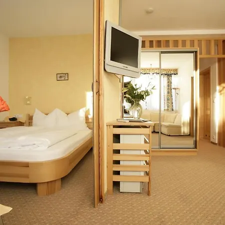 Berghotel Hotel 4*