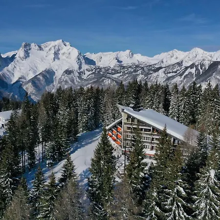 Berghotel Hotel 4*